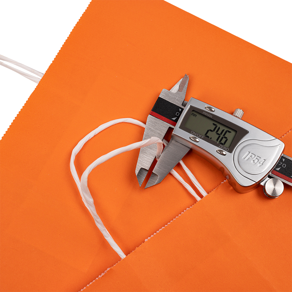 Крафт пакет с крученой ручкой «Оранжевый», 80 г/м², 25*11*32 см Крафт пакет с крученой ручкой «Оранжевый», 80 г/м², 25*11*32 см