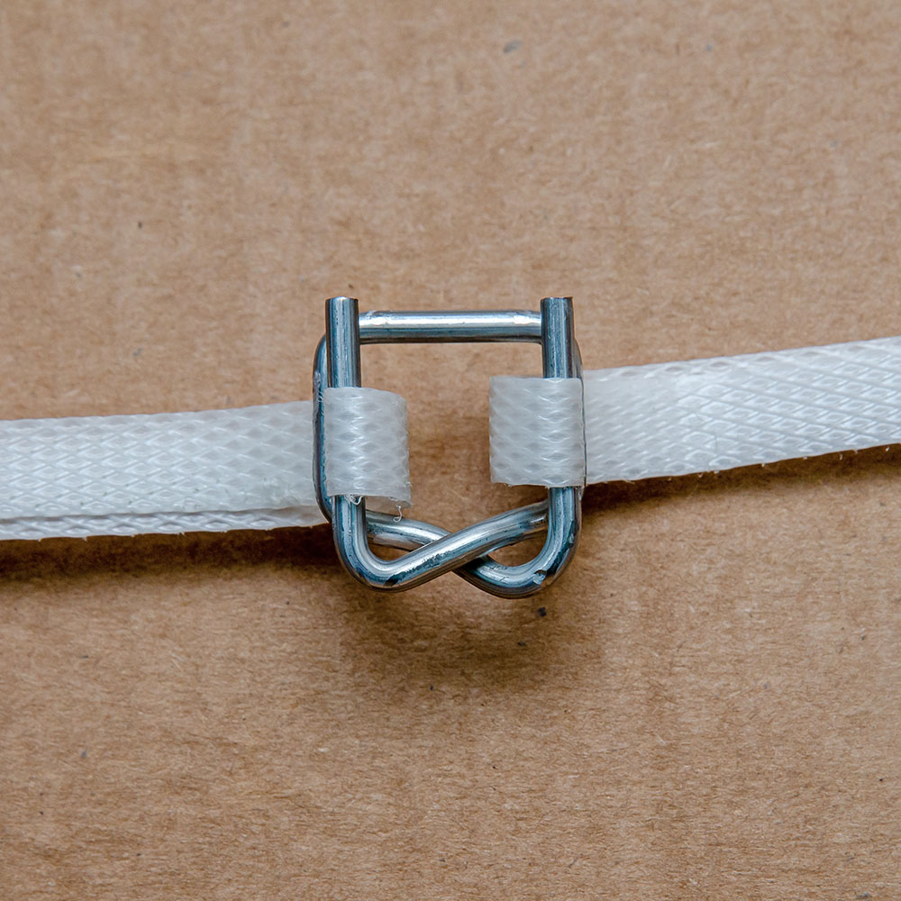 Пряжка проволочная для лент ПЭТ и ПП 13 мм, 1000 шт./уп. Пряжка проволочная для лент ПЭТ и ПП 13 мм, 1000 шт./уп.