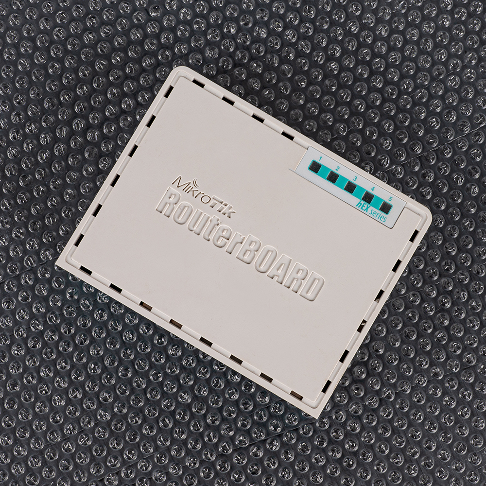 Воздушно пузырьковая пленка, 100*0.3 м «МиниБабл», 25 г/м², двухслойная Воздушно пузырьковая пленка, 100*0.3 м «МиниБабл», 25 г/м², двухслойная