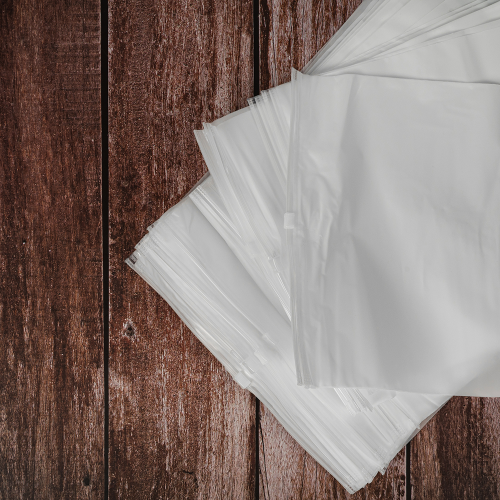 Пакет ПВД с замком слайдер 20*25 см, 70 мкм, матовый, 50 шт. Пакет ПВД с замком слайдер 20*25 см, 70 мкм, матовый, 50 шт.