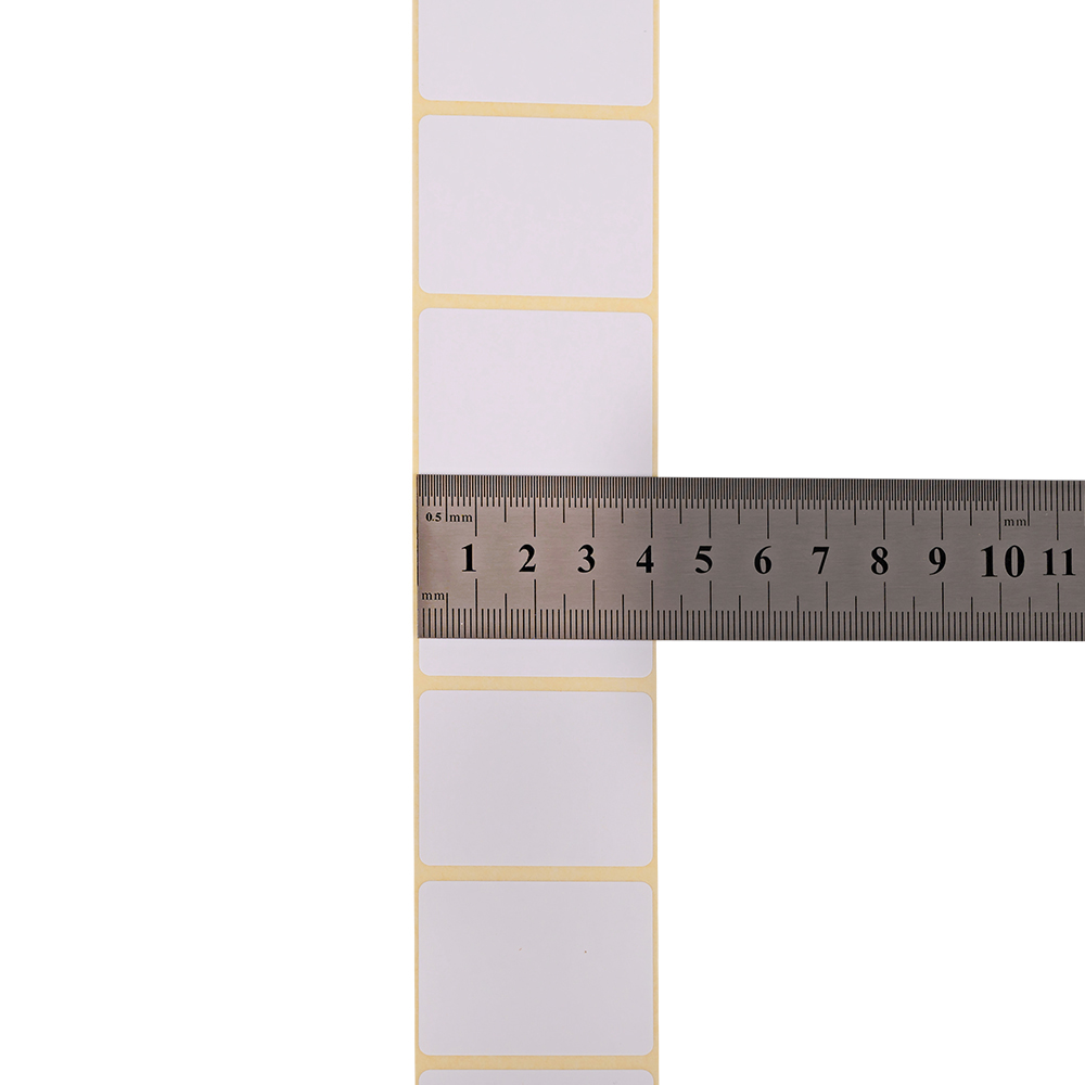Термоэтикетки самоклеящиеся ЭКО 40*30 мм, втулка 40 мм, 1000 шт./рол. Термоэтикетки самоклеящиеся ЭКО 40*30 мм, втулка 40 мм, 1000 шт./рол.