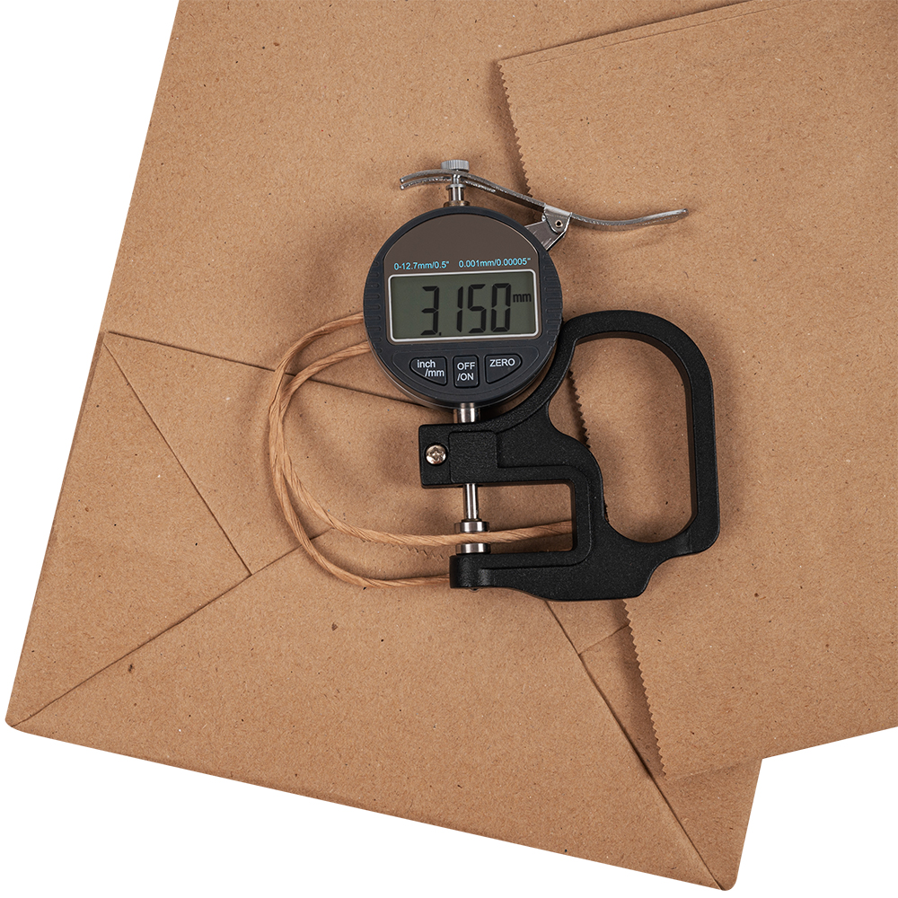 Крафт пакет с крученой ручкой, 70 г/м², 22*12*25 см Крафт пакет с крученой ручкой, 70 г/м², 22*12*25 см