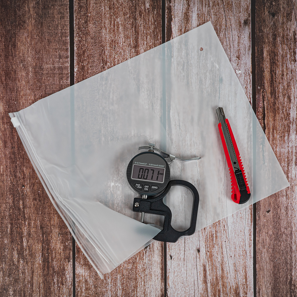 Пакет ПВД с замком слайдер 20*25 см, 70 мкм, матовый, 50 шт. Пакет ПВД с замком слайдер 20*25 см, 70 мкм, матовый, 50 шт.