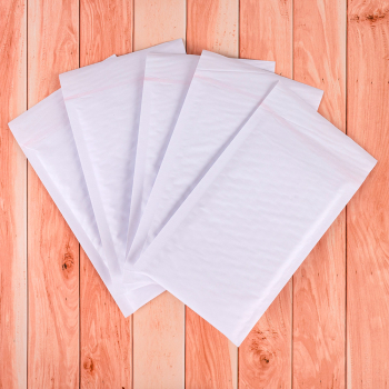 Белый крафт пакет с прослойкой и стрип-лентой, 14*22 см, В/00