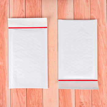 Белый крафт пакет с прослойкой и стрип-лентой, 14*22 см, В/00