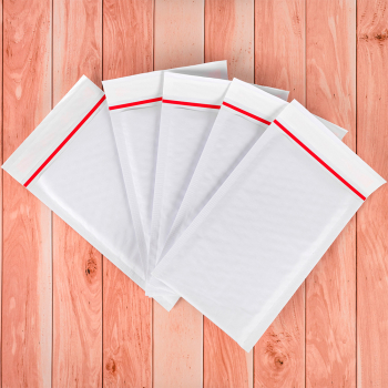 Белый крафт пакет с прослойкой и стрип-лентой, 14*22 см, В/00